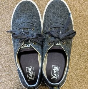 Woolen Keds